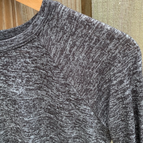 Hollister cropped long sleeve easy tee size XS - Picture 6 of 6